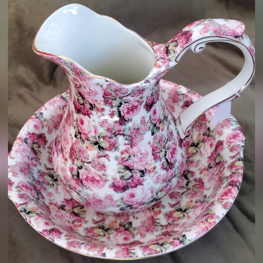 A Special Place Pitcher Set